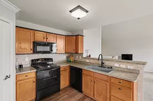 4324 Hampton Ridge Blvd, Howell, MI 48843 - Photo 12
