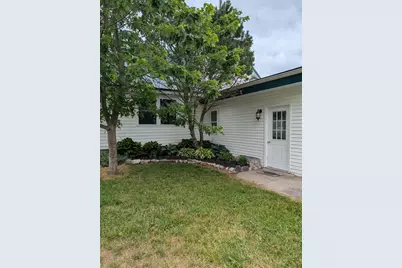 950 W 40th Street, Fremont, MI 49412 - Photo 2