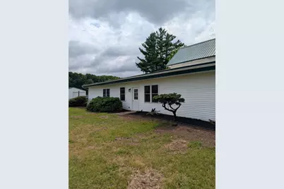 950 W 40th Street, Fremont, MI 49412 - Photo 4