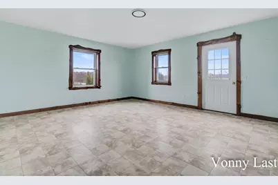 950 W 40th Street, Fremont, MI 49412 - Photo 8