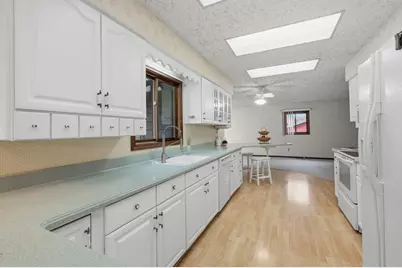 2552 Ridgewood Trail, Berrien Springs, MI 49103 - Photo 10