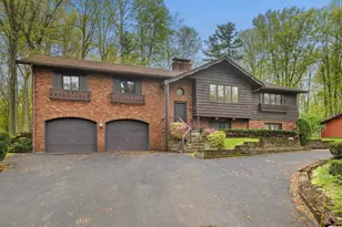 2552 Ridgewood Trail, Berrien Springs, MI 49103 - Photo 2