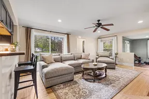 5610 Cascade Rd SE, Grand Rapids, MI 49546 - Photo 4