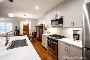 918 Blodgett St SE, Grand Rapids, MI 49506 - Photo 16