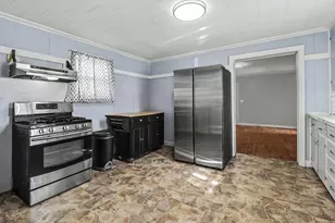 693 Mee St, Manistee, MI 49660 - Photo 4