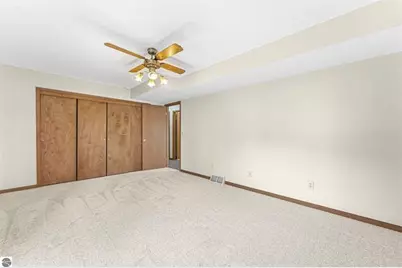 2301 E Lake Mitchell Drive, Cadillac, MI 49601 - Photo 40
