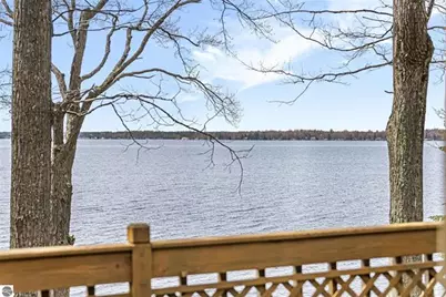 2301 E Lake Mitchell Drive, Cadillac, MI 49601 - Photo 12