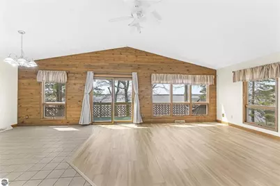 2301 E Lake Mitchell Drive, Cadillac, MI 49601 - Photo 22