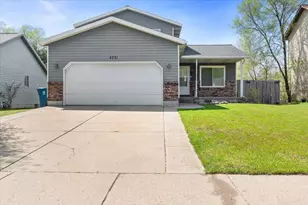 4721 Southstone Dr SE, Grand Rapids, MI 49548 - Photo 1