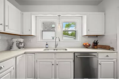 2010 Forres Avenue, Saint Joseph, MI 49085 - Photo 14