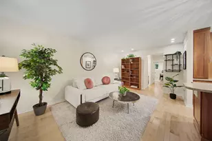 2950 W Whittier Ct, Ann Arbor, MI 48104 - Photo 2