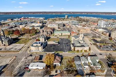 263 W Muskegon Avenue, Muskegon, MI 49440 - Photo 30