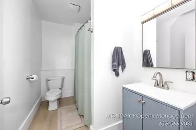 263 W Muskegon Avenue, Muskegon, MI 49440 - Photo 12