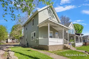 1302 Ford Ave NE, Grand Rapids, MI 49505 - Photo 6
