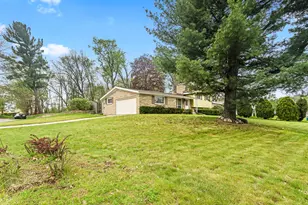 1470 54th St SE, Kentwood, MI 49508 - Photo 2