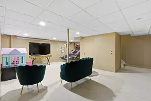 38457 James Dr, Clinton Twp, MI 48036 - Photo 24