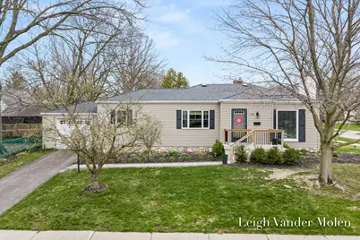 1129 Kenesaw Drive SE, East Grand Rapids, MI 49506 - Photo 1