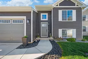 540 N Cygnet Lake Dr, Benton Harbor, MI 49022 - Photo 6