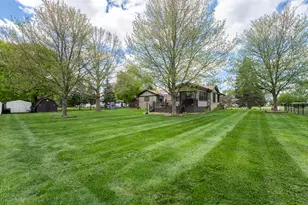 321 Blake Blvd, Galesburg, MI 49053 - Photo 14