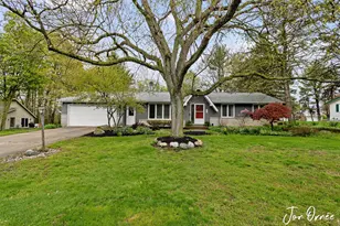 697 Morningside Dr, Holland, MI 49423 - Photo 1