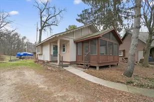 123 Kochs Bay, Grass Lake, MI 49240 - Photo 2