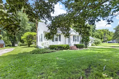130 W Hughes Street, Marshall, MI 49068 - Photo 2