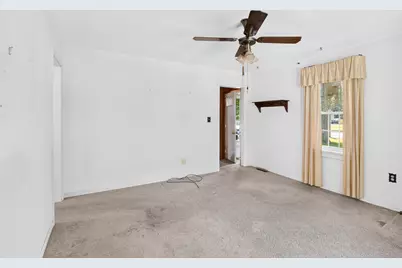 130 W Hughes Street, Marshall, MI 49068 - Photo 6