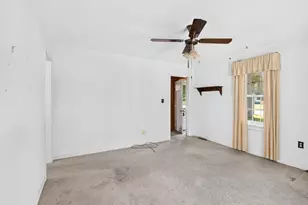 130 W Hughes St, Marshall, MI 49068 - Photo 6