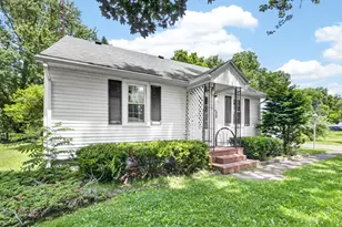 130 W Hughes St, Marshall, MI 49068 - Photo 4