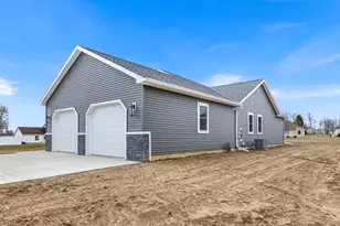217 W Birch St, Litchfield, MI 49252 - Photo 2
