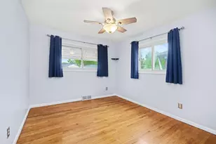 32517 Avondale St, Westland, MI 48186 - Photo 10