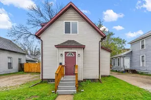 1129 Sanford St, Muskegon, MI 49441 - Photo 2