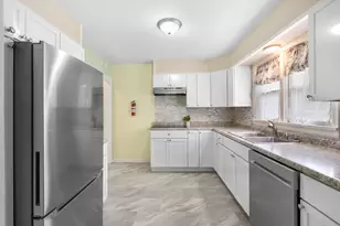 74 Seivour Ave, Battle Creek, MI 49037 - Photo 18