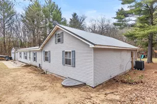 8233 Beech Ave, Howard City, MI 49329 - Photo 4