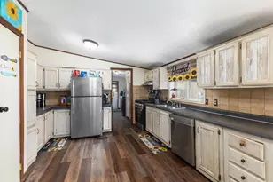 8233 Beech Ave, Howard City, MI 49329 - Photo 8