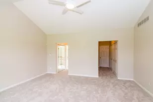 1989 Stonebridge Dr N, Ann Arbor, MI 48108 - Photo 32