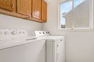 3351 Crystal Valley Ct, Holland, MI 49424 - Photo 14