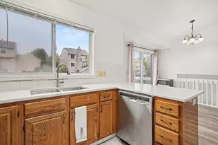 3351 Crystal Valley Ct, Holland, MI 49424 - Photo 10