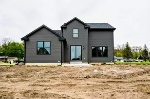 2139 Smith Rd, Temperance, MI 48182 - Photo 4