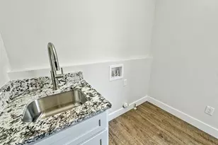 2139 Smith Rd, Temperance, MI 48182 - Photo 18
