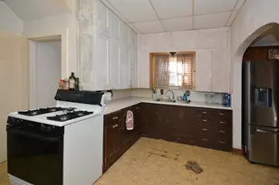 601 N Kalamazoo St, Paw Paw, MI 49079 - Photo 24