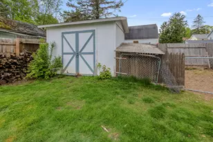 142 S West St, Hillsdale, MI 49242 - Photo 40