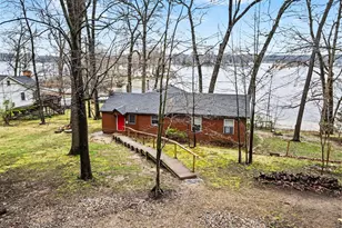 12015 Oakridge Rd, Plainwell, MI 49080 - Photo 2