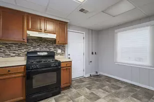 22778 Almond Ave, Eastpointe, MI 48021 - Photo 14