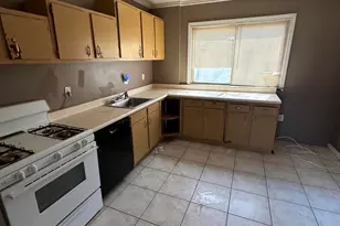 23147 Donald Ave, Eastpointe, MI 48021 - Photo 2