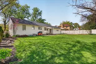 1758 Breton Rd SE, East Grand Rapids, MI 49506 - Photo 38