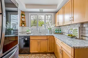 1425 E Park Pl, Ann Arbor, MI 48104 - Photo 12