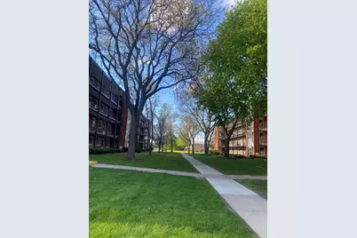 2915 W 13 Mile Road #209, Royal Oak, MI 48073 - Photo 2