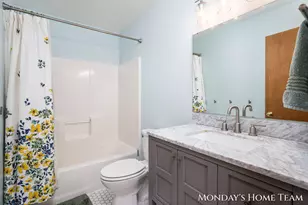 3334 Hazelnut Dr NW, Grand Rapids, MI 49504 - Photo 18
