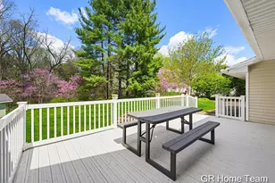 4090 Baywood Dr SE, Grand Rapids, MI 49546 - Photo 46